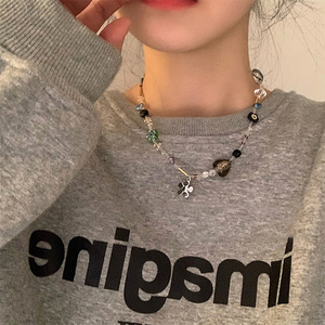 Collar de mujer de estilo Retro francés elegante nicho coreano Corazón de cristal flor clavícula cadena con cuentas estilo Simple versátil - Product Image 4