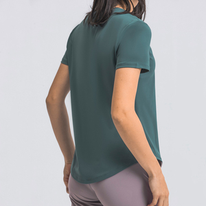 Séchage rapide Running Gym Noirs Arc Ourlet Petit quantité minimale de commande Nylon Spandex T-shirts de sport pour femmes Logo personnalisé - Product Image 4