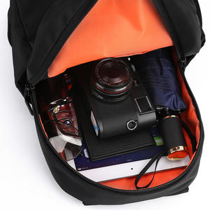 Sac à dos minimaliste tendance pour homme, couleur unie, pour les voyages en plein air, les loisirs et les trajets quotidiens, grande capacité, pour l'été - Product Image 6