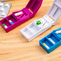 Coupe-comprimés portable en plastique PS mini avec logo personnalisé, certifié CE