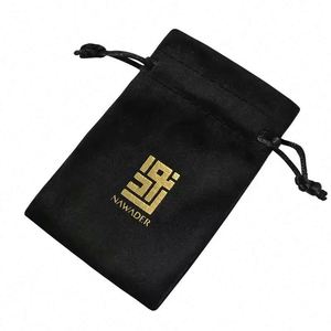 Pochette de rangement en velours noir de luxe recyclable avec cordon de serrage, emballage cadeau pour bijoux avec logo doré personnalisé, réutilisable, en flanelle douce - Product Image 5