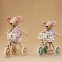 Tricycle Simple Style Poussette Tricycle à 3 Roues Pédales pour Maison de Poupée Maileg