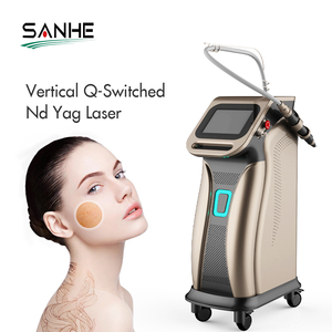 Machine de suppression de tatouages au <span class=keywords><strong>laser</strong></span> Nd:YAG à impulsions longues avec 532 nm et 1064 nm pour usage en salon/spa - Product Image 1