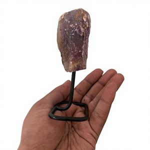 Pilier décoratif en améthyste naturelle polie, éco-responsable, en forme de croix, avec grappe de cristaux violets, pour la lithothérapie et le Feng Shui, vente en gros - Product Image 1