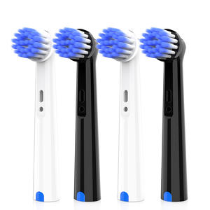 Cabezales de repuesto para cepillo de dientes eléctrico Oral-B compatibles con cerdas suaves SB-17A para adultos, blanco y negro, paquete de 4 - Product Image 4