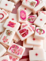 Jeu de Mahjong de Luxe Wild Mare Desert Rose, 160 Tuiles, Collection Designer Faite à la Main en Acrylique pour Jeux d'Échecs de Vacances