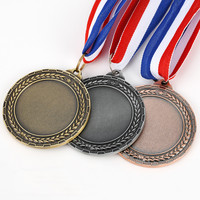 Médaille de sport avec logo personnalisé Europe Cristal acrylique plaqué or Métal Impression UV Cadeaux de bienvenue Collection Trophées Plaques Argent