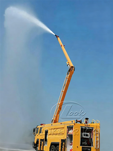 Pompe à incendie aérienne de 32 tonnes HOWO TX 6x4 24M avec grand réservoir d'eau et de mousse - Product Image 6