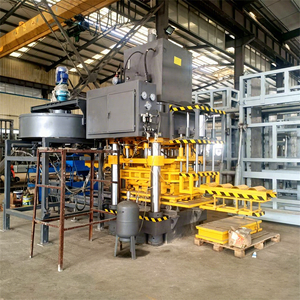 Machine de fabrication de tuiles de toit, machine de formage pour la construction, équipement de fabrication de carreaux de sol, ligne de production de carreaux. - Product Image 1