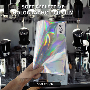 Film vinyle TPU extensible holographique réfléchissant au laser, opaque, fin et souple de 0,1 mm, pour la fabrication d'autocollants de cadres photo - Vente en gros - Product Image 2