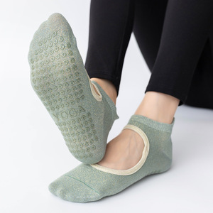 Vàng Cotton Pilates Vớ Yoga Vòng <span class=keywords><strong>Toe</strong></span> Thể Thao Và Khiêu Vũ Vớ Chống Trượt Với Biểu Tượng Tùy Chỉnh Trên Cơ Thể Và Cuff - Product Image 5