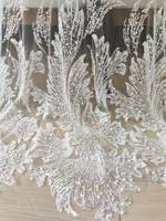 Nouveau tissu en dentelle de luxe européen et américain, brodé de fleurs, de sequins et de perles, à motif de branches, pour robe de mariée