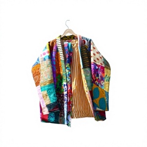 Chaqueta Acolchada Vintage India, Kimono Hecho a Mano para Mujer, de Algodón Orgánico Tejido Estampado, Reversible, Ecológico, Transpirable, para Fiestas - Product Image 1