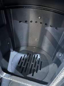 R1003A Chauffage intérieur durable en fonte Poêle à <span class=keywords><strong>bois</strong></span> rond Chauffage à <span class=keywords><strong>bois</strong></span> avec rangement des bûches (<span class=keywords><strong>tuyau</strong></span> non inclus dans le prix) - Product Image 3