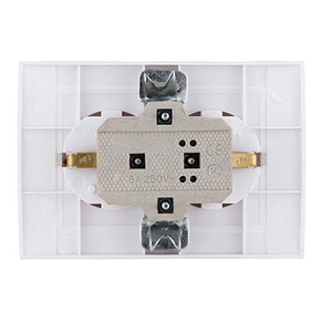 ปลั๊กซ็อกเก็ตสองหัวที่ผ่านการรับรองมาตรฐานยุโรปใช้กับ16A - Product Image 1