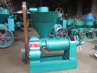 Presse à huile semi-automatique Guangxin 50 kg/h pour pressage à froid et à chaud, mini presse à huile pour soja, sésame, noix, extraction d'huile, ISO 4kW