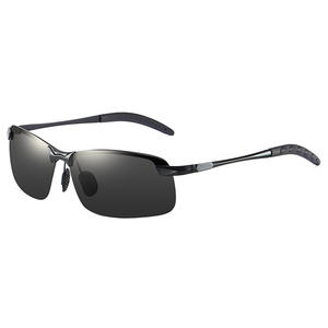 Gafas de sol fotocromáticas polarizadas para hombre, montura metálica, UV400, para pesca, conducción, uso diurno y nocturno. - Product Image 1