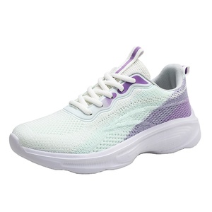 Chaussures de course confortables 2026 avec surface en maille respirante - Product Image 1