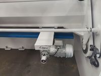 KECMT 16X3200MM CNC Modèle Hydraulique Cisailles à Guillotine Machine à Encocher à Haute Efficacité
