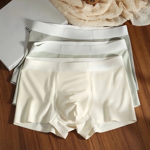 Boxer Estivi da Uomo in Tessuto Morbido Senza Cuciture, Alta Elasticità, Taglie Grandi, Vita Media, Traspiranti ed Ecologici - Product Image 2