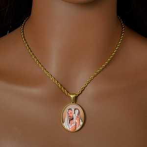 Cadenas finas antideslustre unisex de acero inoxidable, collar con colgante de cadena dorada con estampado religioso vintage. - Product Image 3