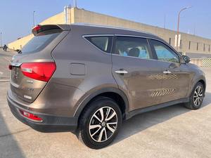 Dongfeng <span class=keywords><strong>Fencon</strong></span> 580 SUV 2016, 1.5T CVT, Marca China, Exportación de Automóviles, Volante a la Izquierda, Caja de Cambios Automática, Motor Turbo, Asientos de Cuero, Color Oscuro - Product Image 3