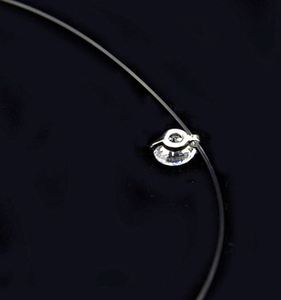 Collier ras du cou en strass avec chaîne de clavicule en fil de pêche transparent invisible pour femme, vente en gros à prix abordable - Product Image 4