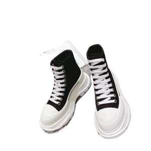 Zapatillas de Skate de Lona de Alta Calidad para Hombre y Mujer, con Cordones, Color Negro, Planas, Casuales, de Verano e Invierno, Modernas, para la Universidad - Product Image 1