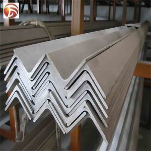 Équipement mécanique Q420B Q460 50x50x5 40x40x4mm Acier <span class=keywords><strong>cornière</strong></span> galvanisé, Acier <span class=keywords><strong>cornière</strong></span> perforé, Barres d'angle en acier laminé à chaud - Product Image 2