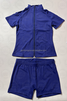 Ensemble de sport deux pièces personnalisé pour femme avec logo – Haut court à demi-zip et leggings capri taille haute – Couleur unie – Tenue de fitness