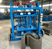 Machine à fabriquer des blocs de briques à haute efficacité pour briques creuses en ciment avec formation automatique pour les projets de construction