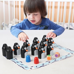 Color educativo Habilidad cognitiva Tablero a juego de colores Pingüino de madera Muñecas anidadas Memoria de color Juego de ajedrez a juego - Product Image 3