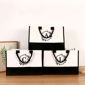 Bolsa de Mano de Lona con Diseño Personalizado y Monograma, Regalo de Boda para Mujer - Product Image 2