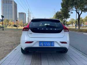 Vente en gros de voitures d'occasion <span class=keywords><strong>VOLVO</strong></span> <span class=keywords><strong>V40</strong></span> 2016, boîte de vitesses automatique, conduite à gauche, sièges en cuir, caméra arrière, voitures d'occasion à <span class=keywords><strong>vendre</strong></span> - Product Image 6