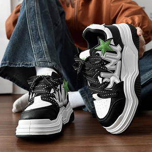 Baskets plateforme épaisses décorées d'étoiles, en cuir noir et blanc, à semelle épaisse, basses, style streetwear décontracté - Product Image 2