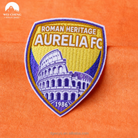 Écussons de football écologiques en PU avec dentelle pour badges d'équipes, logos de clubs, chapeaux (impression par transfert thermique en forme de cœur)