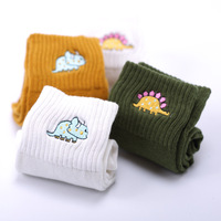 Mignonnes Femmes Broderie Dinosaure Coton Chaussettes Blanc Belle Bande Dessinée Animal Vintage Court Nouveauté Fou Chaussette