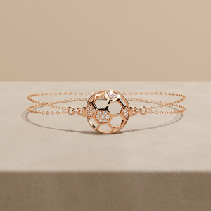 Pulsera de Diamantes Geométricos de Panal para Mujer – Medallón de Balón de Fútbol Calado con Diamantes DEF CVD de Laboratorio en Oro Sólido de 9K, 10K, 14K, 18K - Product Image 1