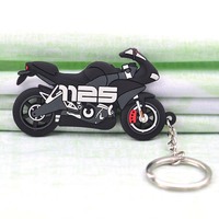 Porte-clés coeur de moto de dessin animé personnalisé avec lanière Mini caméra de football vierge Pom Pom