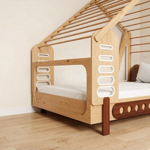 <span class=keywords><strong>Letto</strong></span> a pavimento <span class=keywords><strong>per</strong></span> <span class=keywords><strong>bambini</strong></span> a forma di casetta in legno naturale con sponde laterali intagliate <span class=keywords><strong>per</strong></span> la cameretta dei più piccoli - Product Image 5