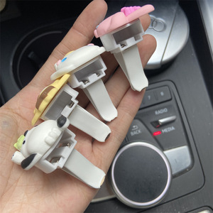 Diffuseur d'air pour voiture en plastique Sanrio, célébrité d'Internet, aromathérapie, purification de l'air, parfum léger longue durée, style mignon, intérieur - Product Image 4