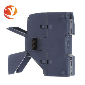 Módulo de Comunicación SIEMENS 6GK7 243-5DX30-0XE0 Original, Nuevo, Controlador Lógico Programable (PLC) con 16 E/S, Enlace de E/S de 110V - Product Image 3