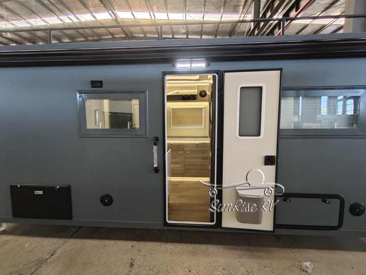 Sunrise Customized 4x4 Off Road Truck RV for Sale Australia Standard Expedition Vehicle Truck Camper Slide on Camper 4x4