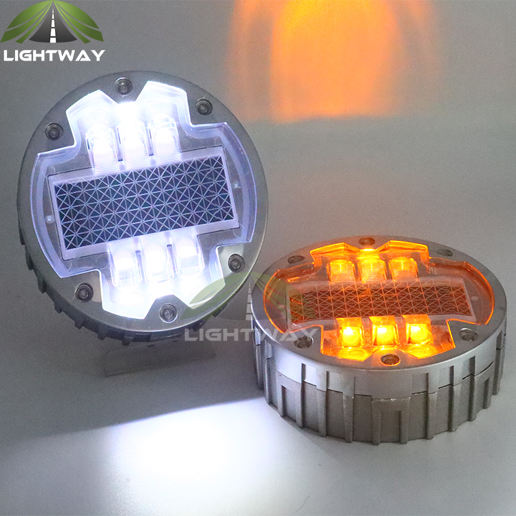 30 тонн встроенные отражающие алюминиевые солнечные дорожные шпильки IL300 солнечные светодиодные дорожные шпильки кошачий глаз дорожные шпильки