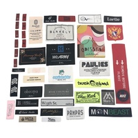 Étiquettes tissées haute densité bleues personnalisées de conception de nuage étiquettes de couture de vêtements en satin imprimé nom de marque Logo en coton Polyester