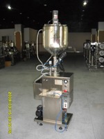 Machine de remplissage pneumatique manuelle de haute qualité pour bouteille