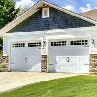 Puerta de Garaje Seccional de Acero Aislada Personalizada, Puerta de Garaje Automática Residencial Americana con Ventanas, Herrajes Completos, Certificación CE