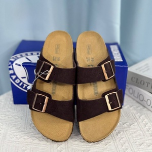 Sandales plates rétro Birkentocks en cuir de luxe avec double boucle, semelle intérieure en EVA souple, caractéristiques de sabots Birkentocks - Product Image 4