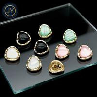 Fábrica de Botones Metálicos Jin Yu, Botones Personalizados con Logotipo y Patrón de Marca, de Aleación de Zinc para Camisas de Hombre y Mujer, Lavables y Ecológicos