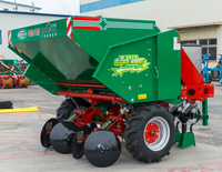Planteuse de pommes de terre robuste à 2 rangs, machine à semer les pommes de terre pour les travaux agricoles ruraux